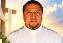 padre assassinado no México