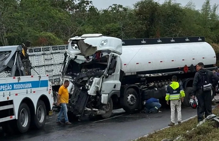 Acidente na BR-324 em Conceição do Jacuípe