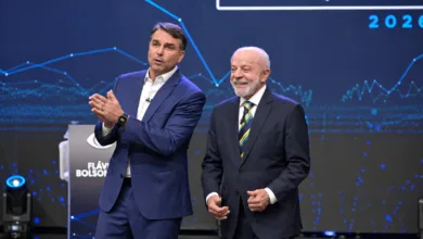 Flávio Bolsonaro perguntas sem resposta