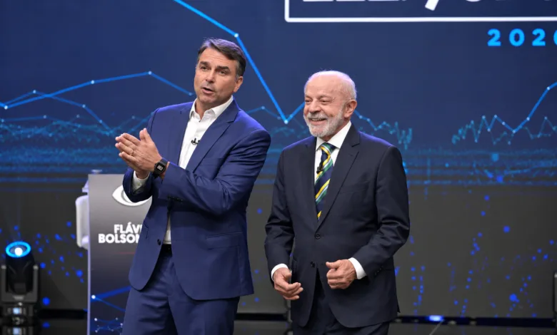 Flávio Bolsonaro perguntas sem resposta