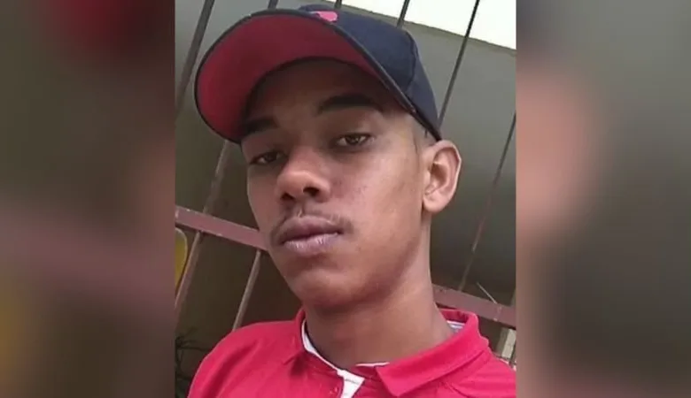 jovem morto a facadas após defender funcionária