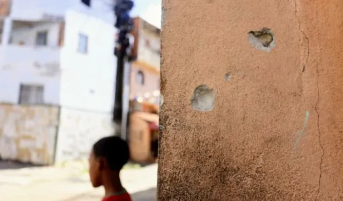 ataque a tiros em Salvador